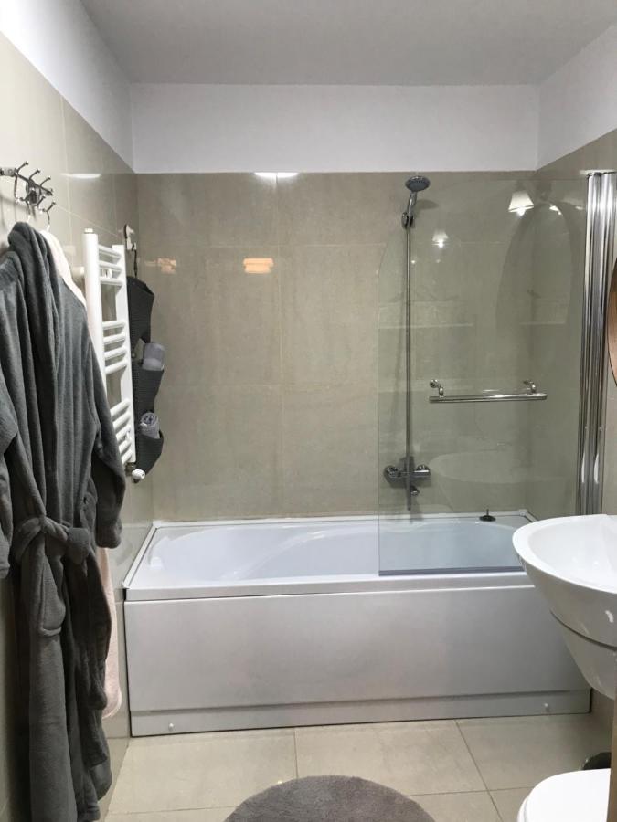 White Season Residence Брашов Экстерьер фото